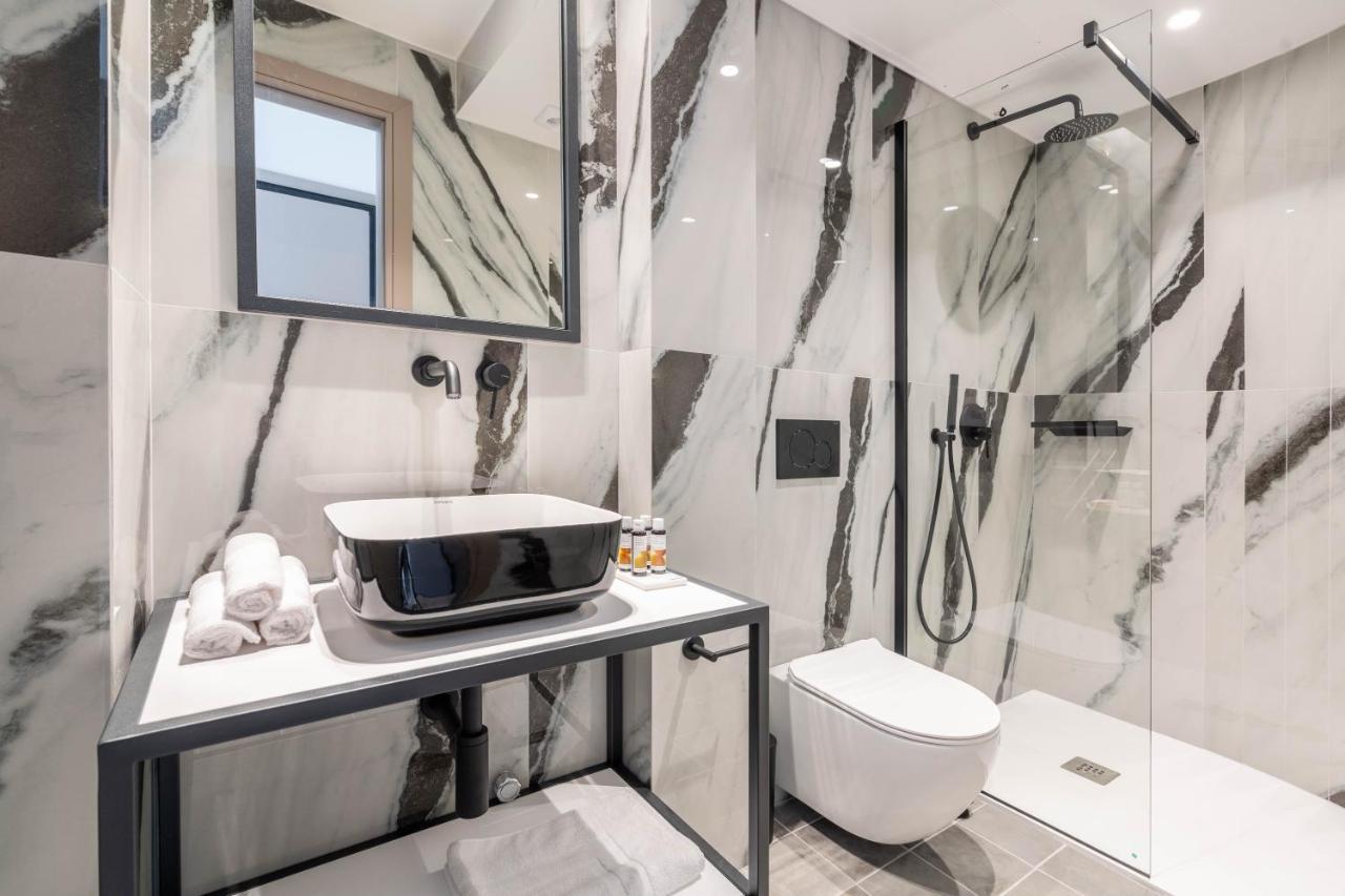 Ermou 40 Suites เอเธนส์ ภายนอก รูปภาพ